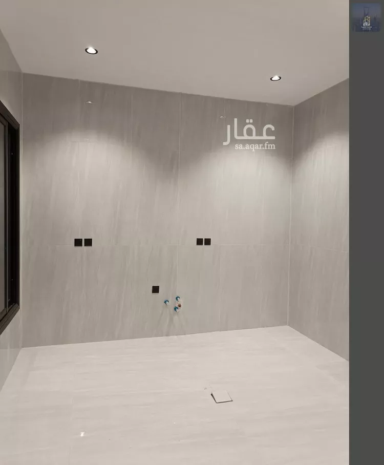 Floor for Sale in Riyadh Al Janadriyah 14