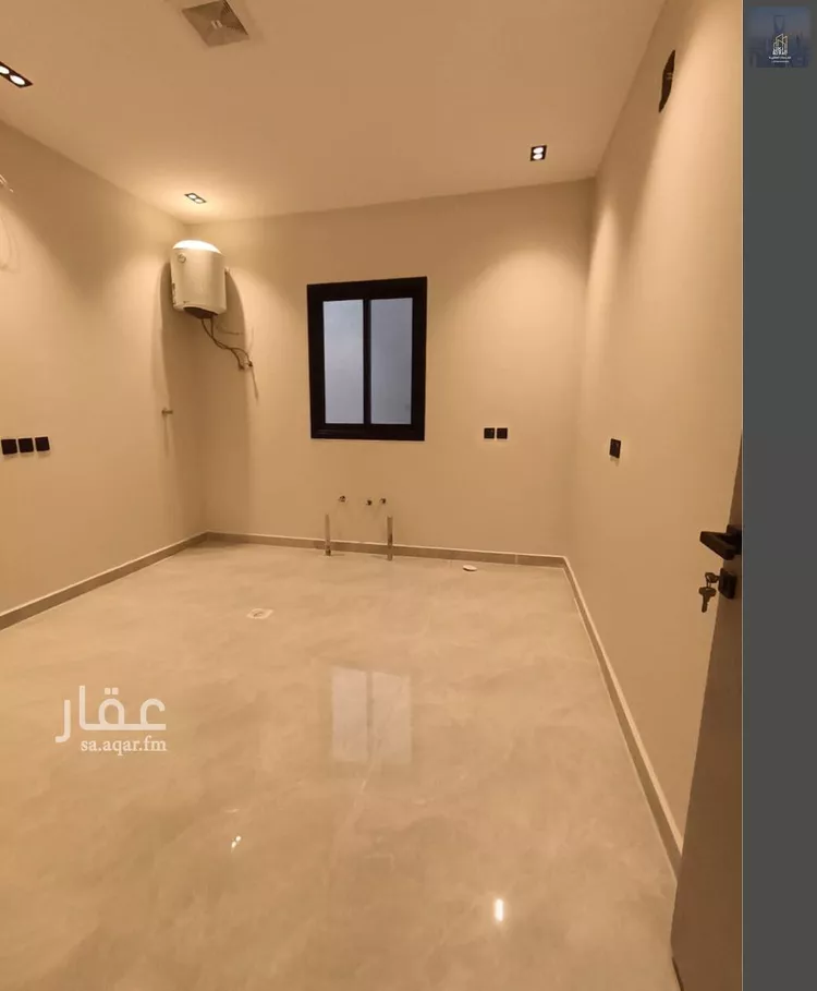 Floor for Sale in Riyadh Al Janadriyah 7