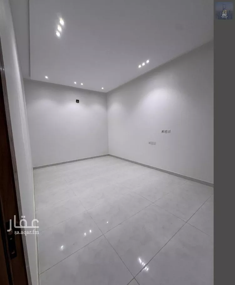 فيلا للبيع في شارع بوابه الشرق, حي الجنادرية, مدينة الرياض, منطقة الرياض 7