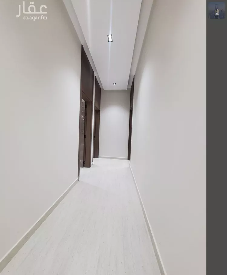 Floor for Sale in Riyadh Al Janadriyah 16