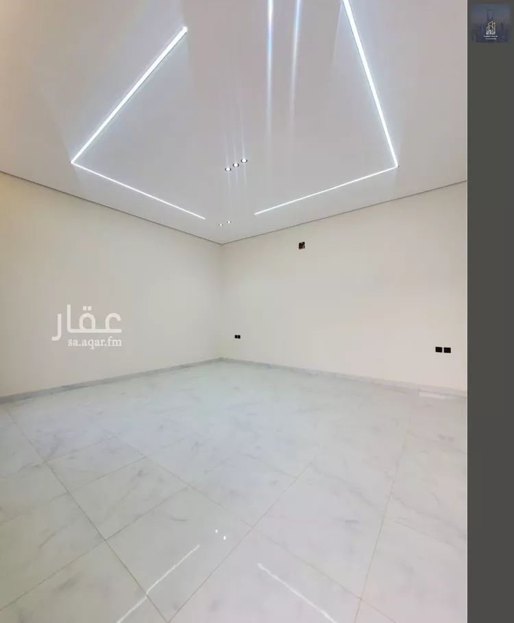 دور للبيع في شارع بوابه الشرق, حي الجنادرية, مدينة الرياض, منطقة الرياض صورة 2