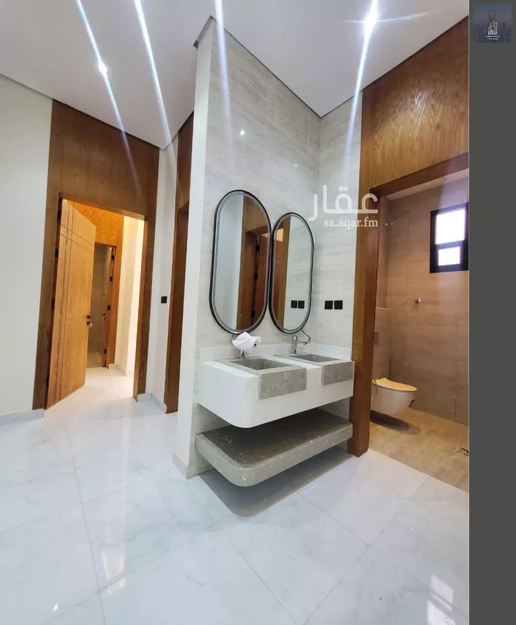 دور للبيع في شارع بوابه الشرق, حي الجنادرية, مدينة الرياض, منطقة الرياض 7