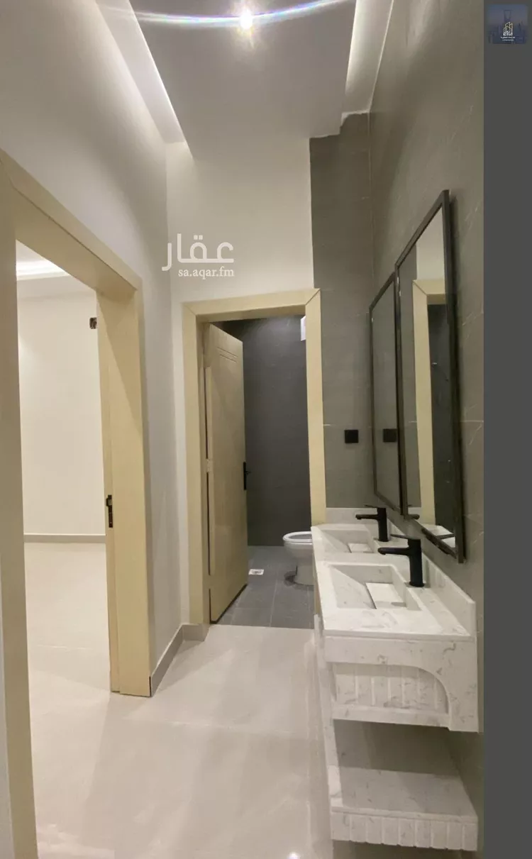 فيلا للبيع في شارع بوابة الشرق, حي الجنادرية, مدينة الرياض, منطقة الرياض 8