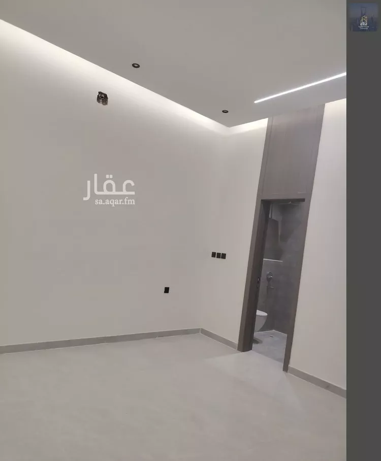 دور للبيع في شارع بوابة الشرق, حي الجنادرية, مدينة الرياض, منطقة الرياض 5
