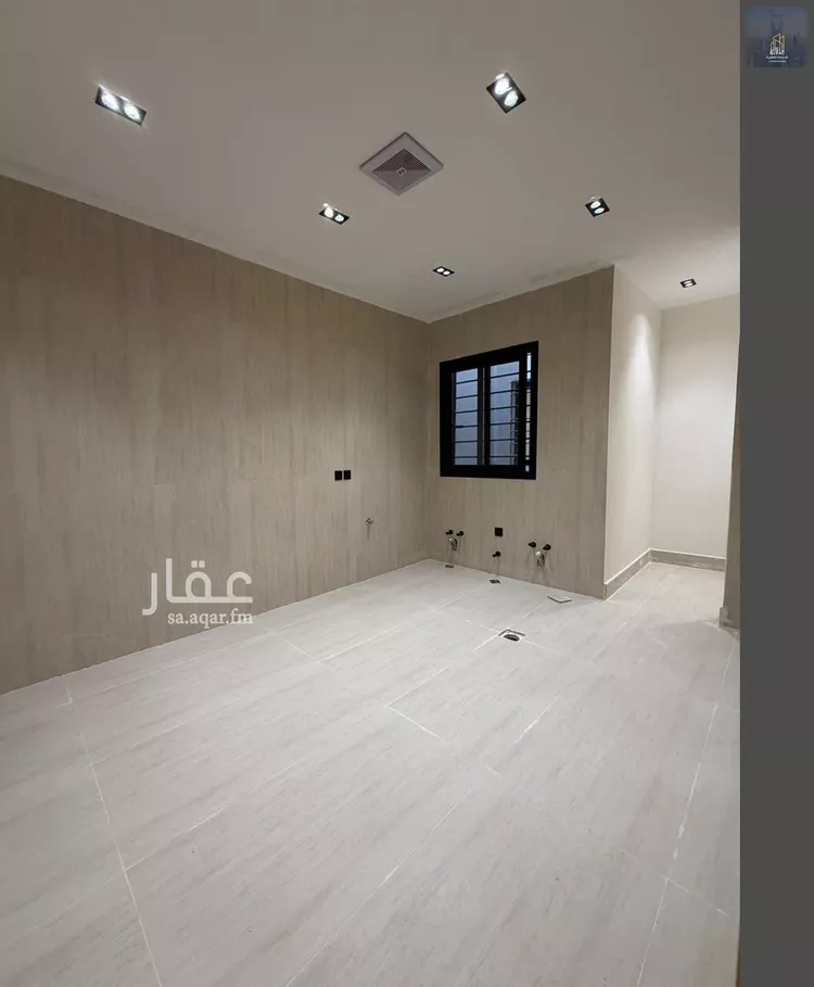 Floor for Sale in Riyadh Al Janadriyah