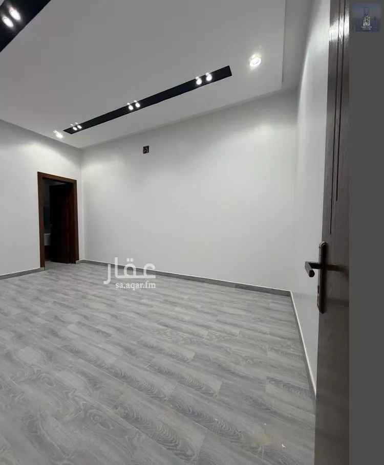 Floor for Sale in Riyadh Al Janadriyah صورة 4