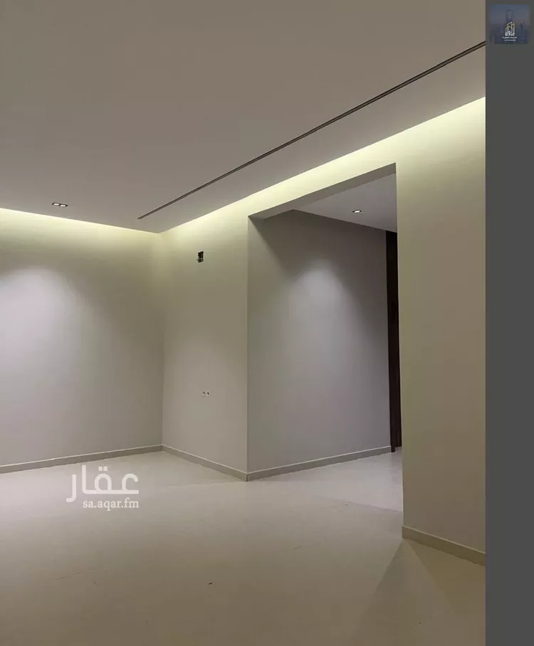 Floor for Sale in Riyadh Al Janadriyah 13