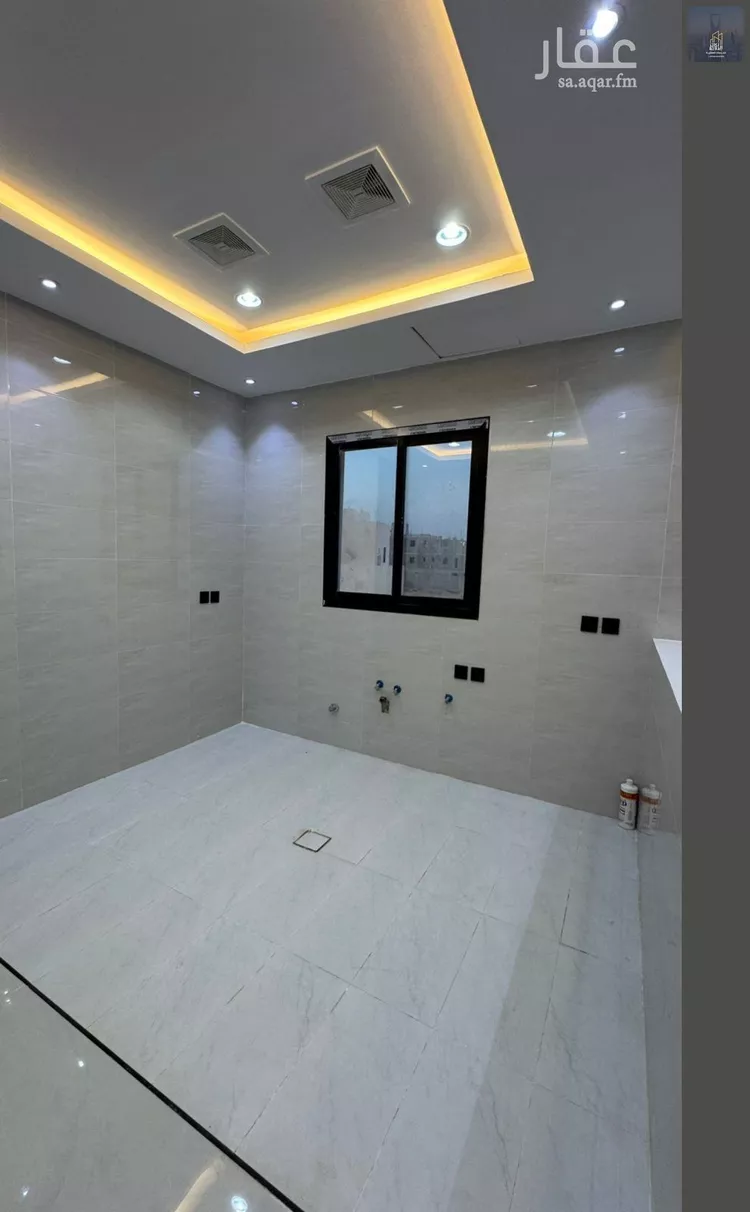 Floor for Sale in Riyadh An Nadhim 8