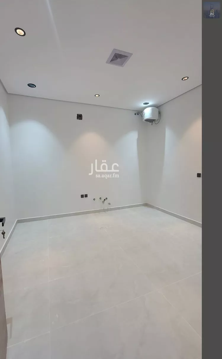 فيلا للبيع في شارع الغصون, حي الجنادرية, مدينة الرياض, منطقة الرياض صورة 5