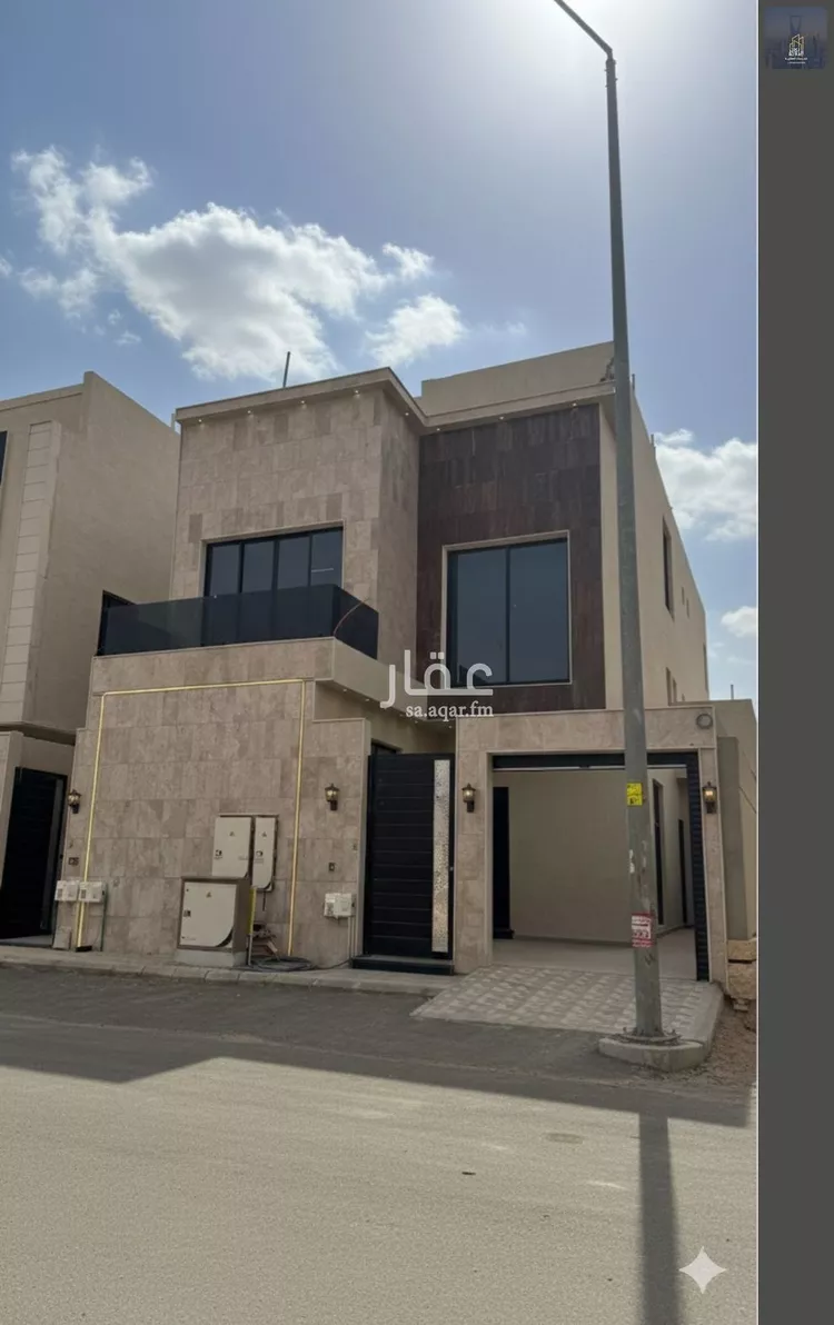 دور للبيع في شارع الغصون, حي الجنادرية, مدينة الرياض, منطقة الرياض