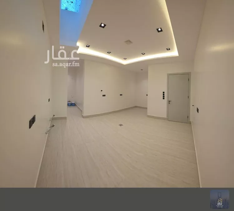 Floor for Sale in Riyadh Al Janadriyah 6