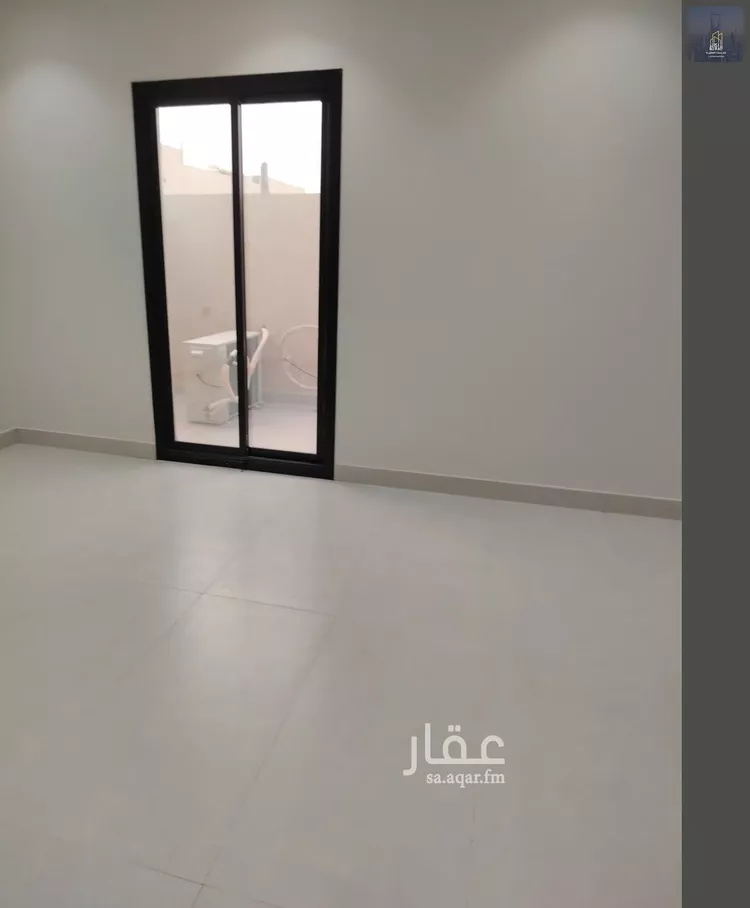 Floor for Sale in Riyadh Al Janadriyah 9