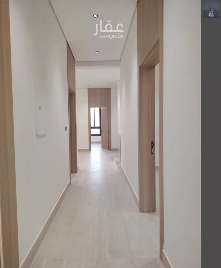 فيلا للبيع في شارع بوابة الشرق, حي الجنادرية, مدينة الرياض, منطقة الرياض 8