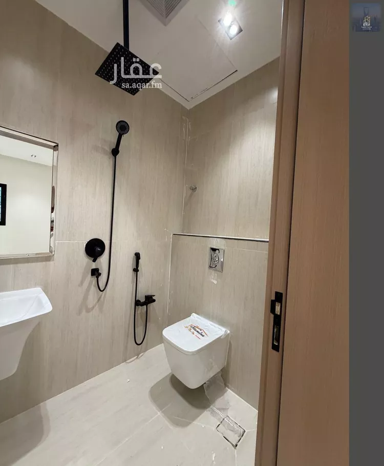 Floor for Sale in Riyadh Al Janadriyah صورة 4