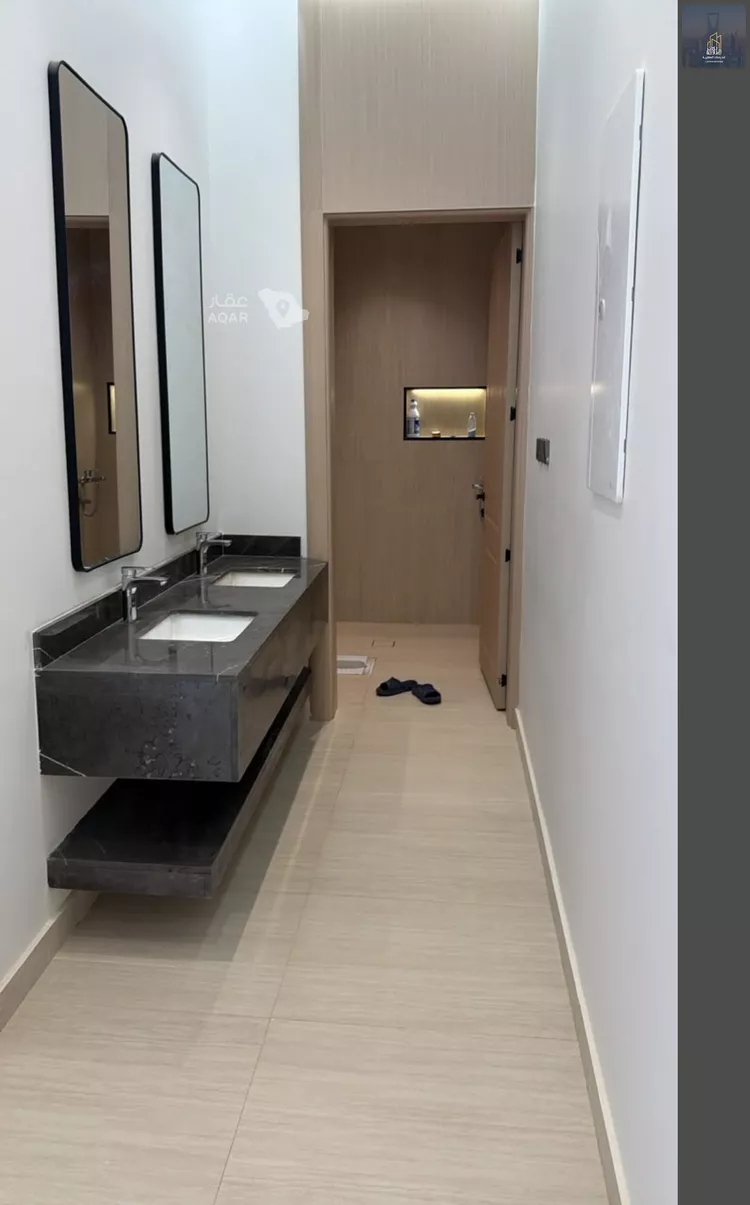 Floor for Sale in Riyadh Ash Sharq 8