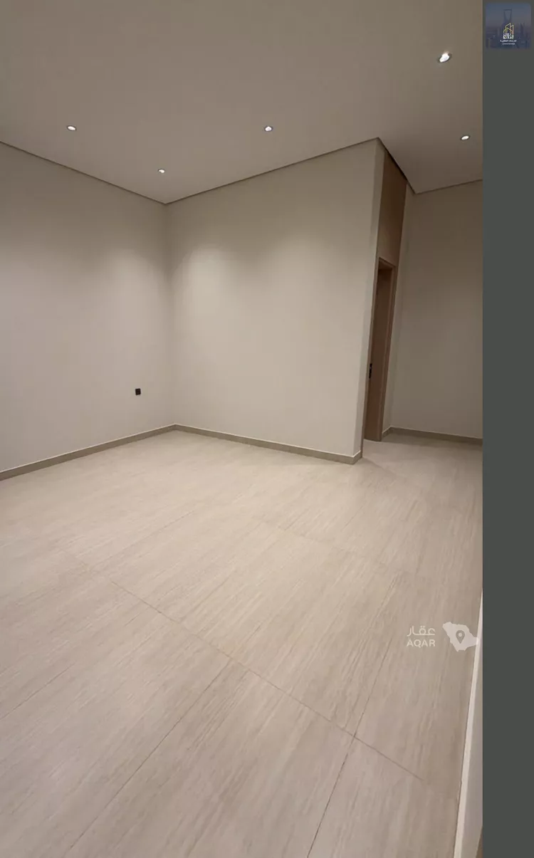 Floor for Sale in Riyadh Ash Sharq 7