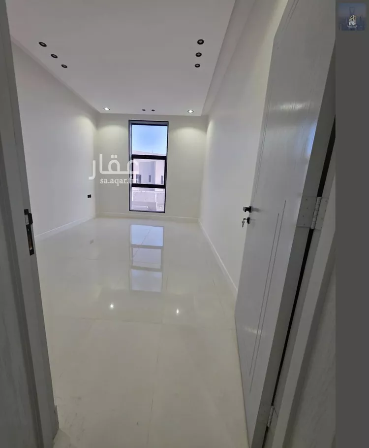 دور للبيع في شارع مخطط النخبه, حي النظيم, مدينة الرياض, منطقة الرياض صورة 3