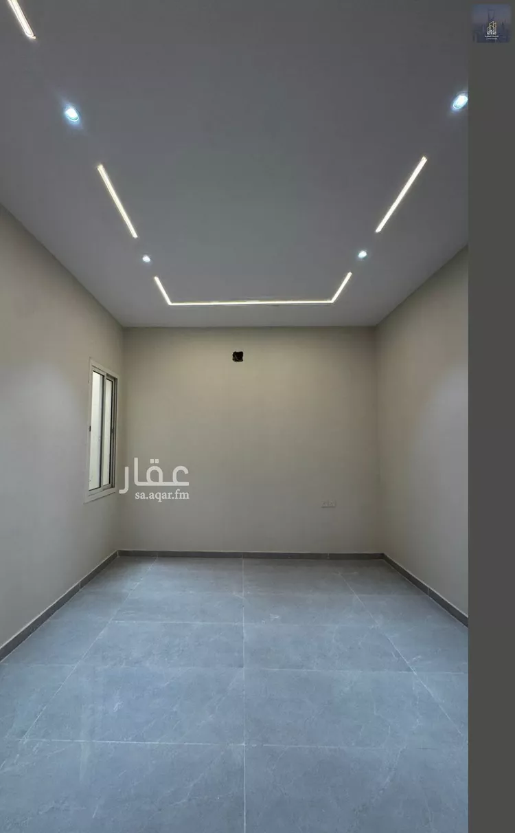 Floor for Sale in Riyadh Al Janadriyah 9