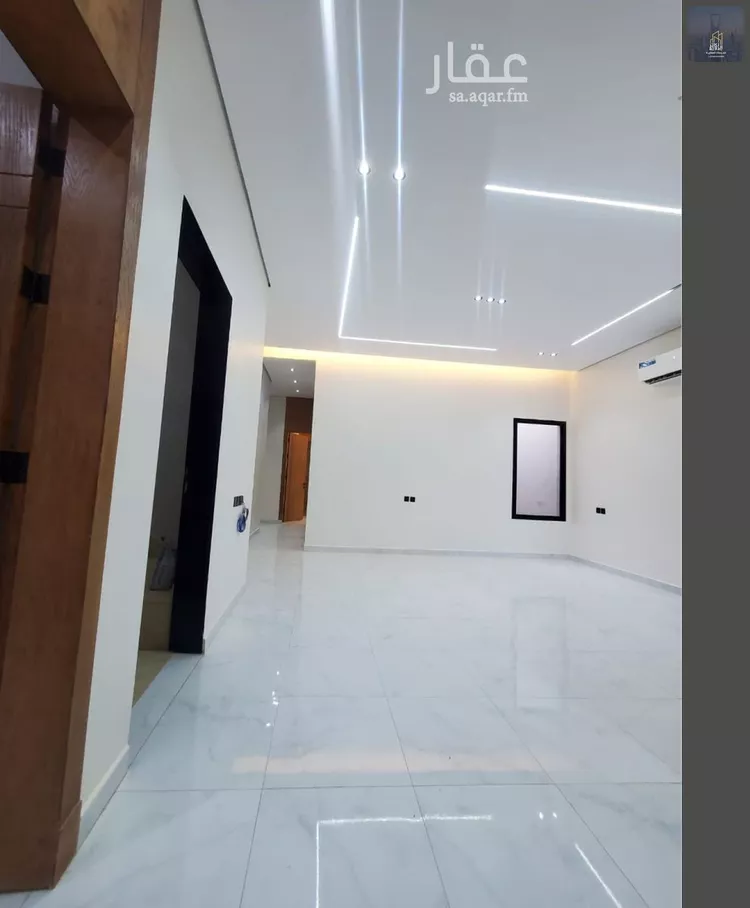 دور للبيع في شارع بوابه الشرق, حي الجنادرية, مدينة الرياض, منطقة الرياض 10