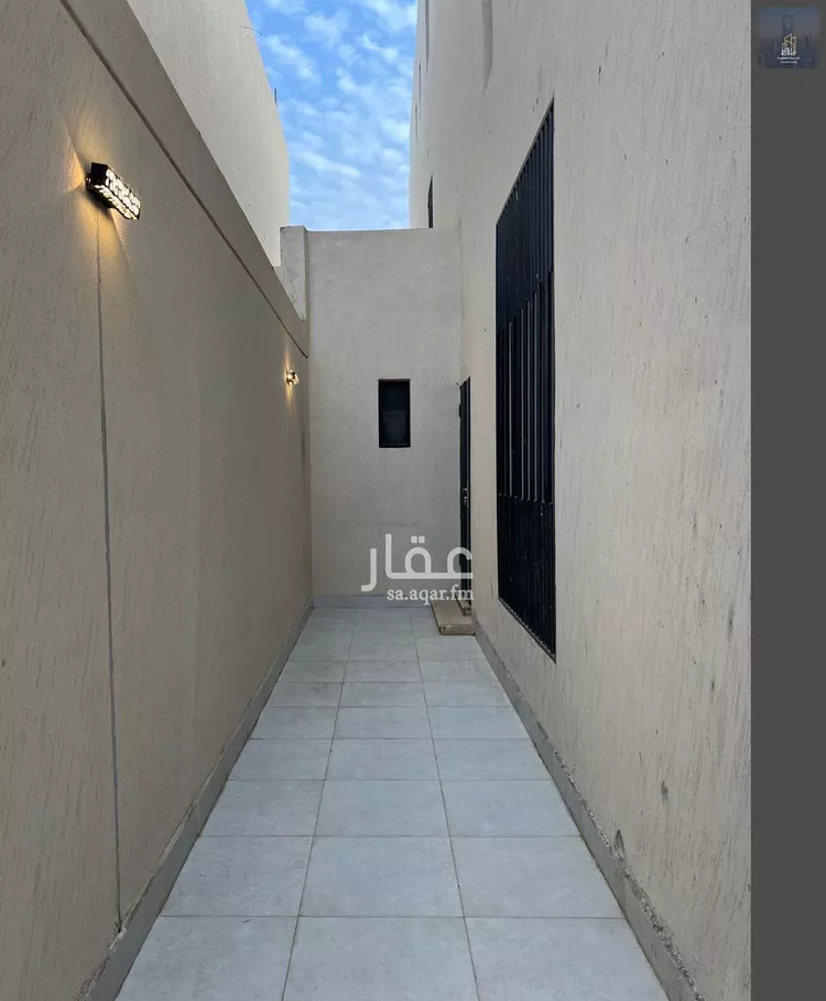 دور للبيع في شارع الغصون, حي الجنادرية, مدينة الرياض, منطقة الرياض صورة 4