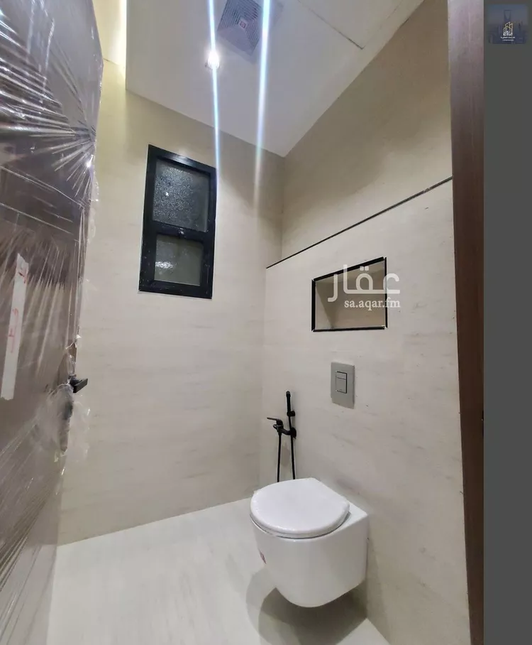 Floor for Sale in Riyadh Al Janadriyah 11