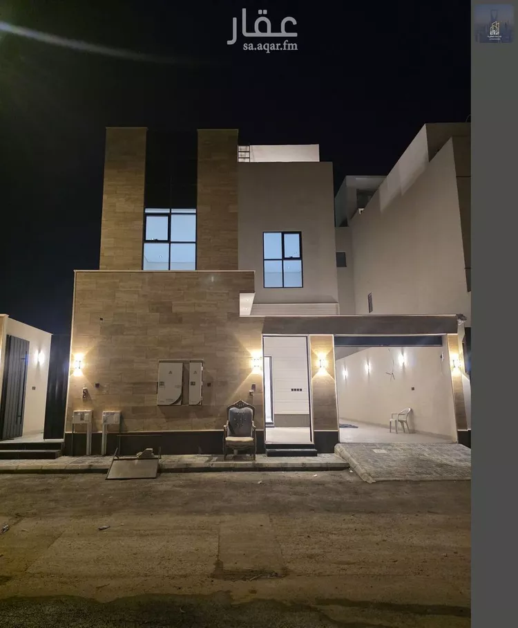 Floor for Sale in Riyadh Al Janadriyah