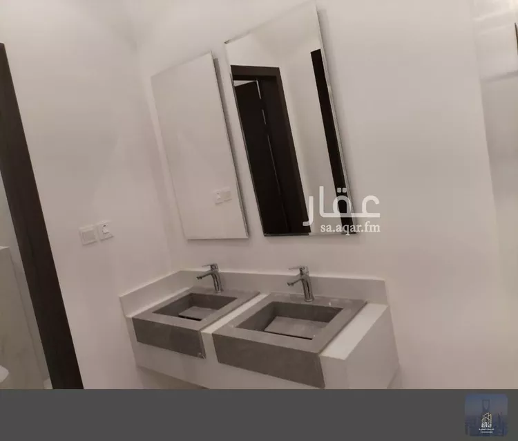 فيلا للبيع في شارع الضياء, حي الجنادرية, مدينة الرياض, منطقة الرياض 14