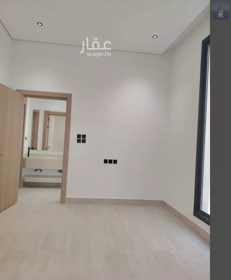 فيلا للبيع في شارع بوابة الشرق, حي الجنادرية, مدينة الرياض, منطقة الرياض 8