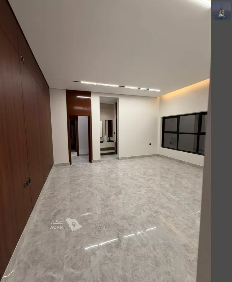 Floor for Sale in Riyadh Ash Sharq 4