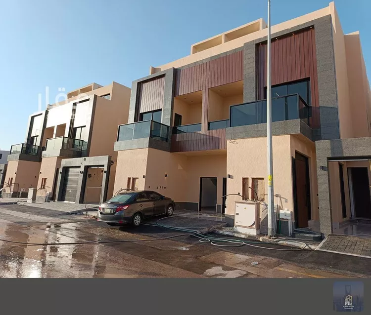 Floor for Sale in Riyadh Al Janadriyah 21