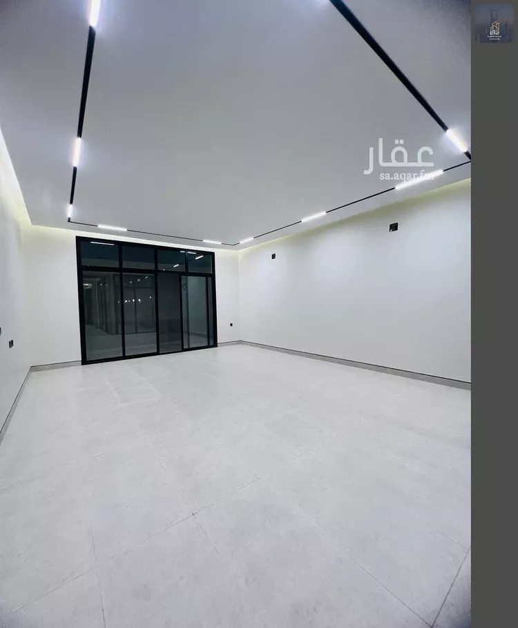 فيلا للبيع في شارع وادي الساحل, حي الرمال, مدينة الرياض, منطقة الرياض 10