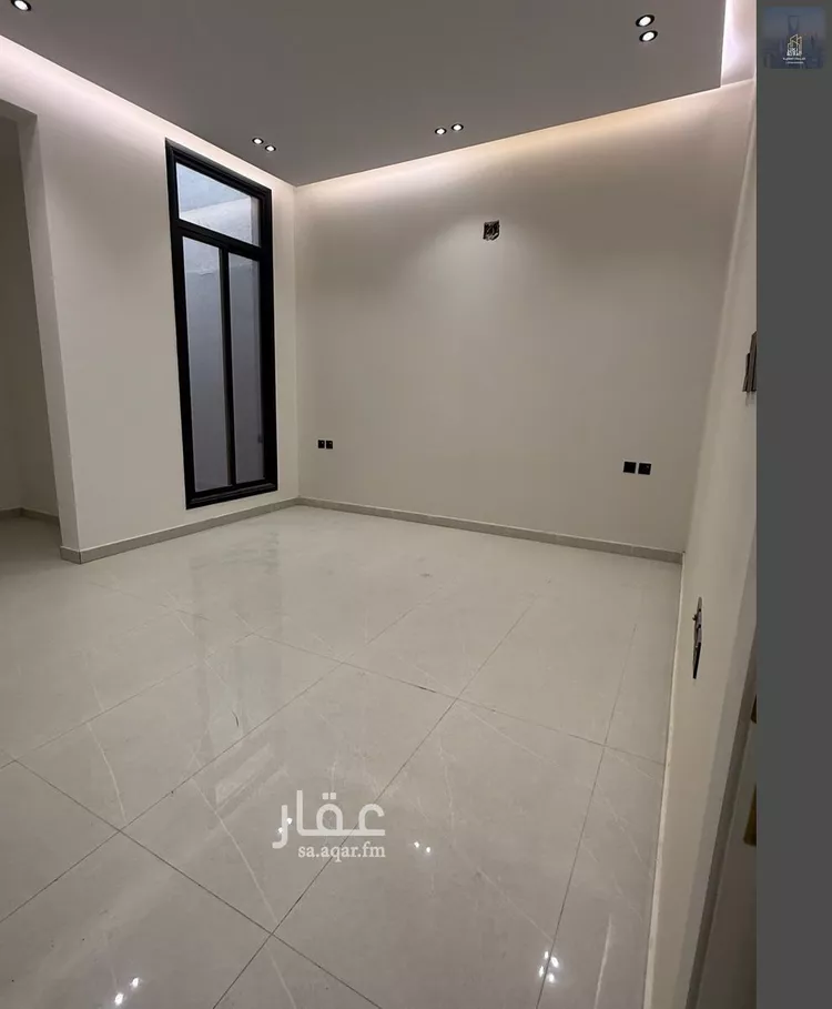 Floor for Sale in Riyadh Al Janadriyah 8