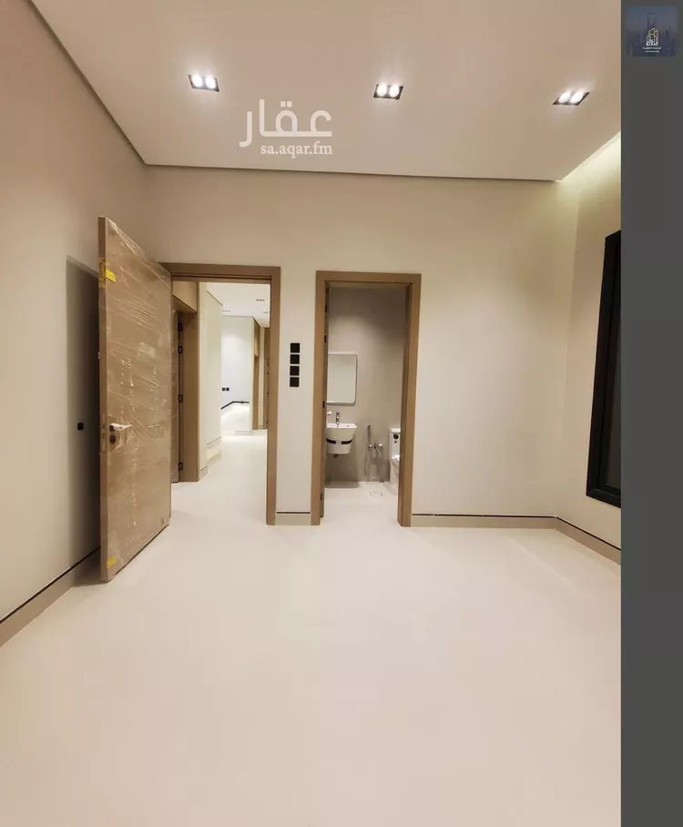 فيلا للبيع في شارع المعيزيله, حي المعيزيلة, مدينة الرياض, منطقة الرياض 15