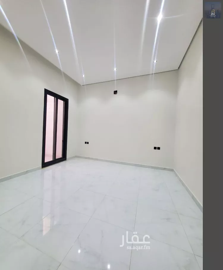 دور للبيع في شارع بوابه الشرق, حي الجنادرية, مدينة الرياض, منطقة الرياض 9