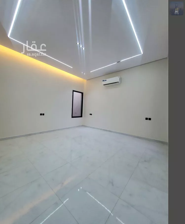 دور للبيع في شارع بوابه الشرق, حي الجنادرية, مدينة الرياض, منطقة الرياض 8