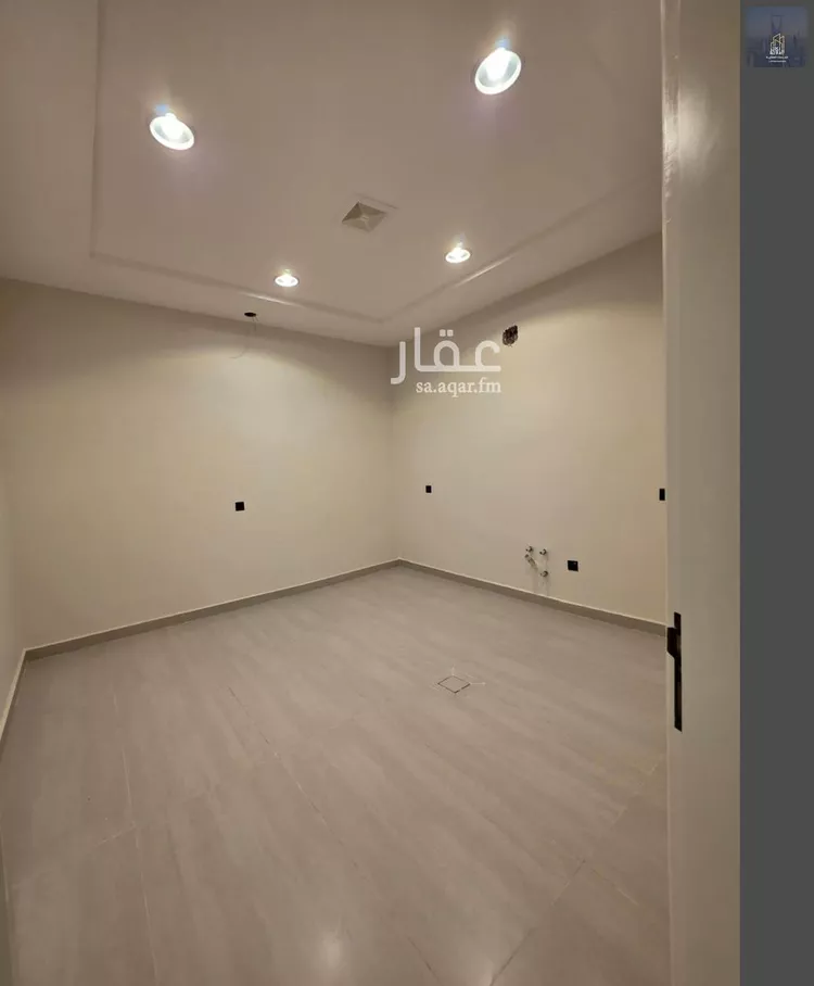 فيلا للإيجار في شارع بوابة الشرق, حي الجنادرية, مدينة الرياض, منطقة الرياض 7