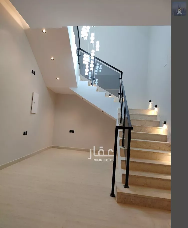 فيلا للبيع في شارع بوابة الشرق, حي الجنادرية, مدينة الرياض, منطقة الرياض 7