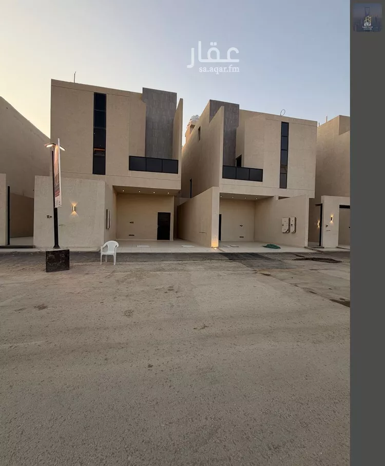 Floor for Sale in Riyadh Al Janadriyah