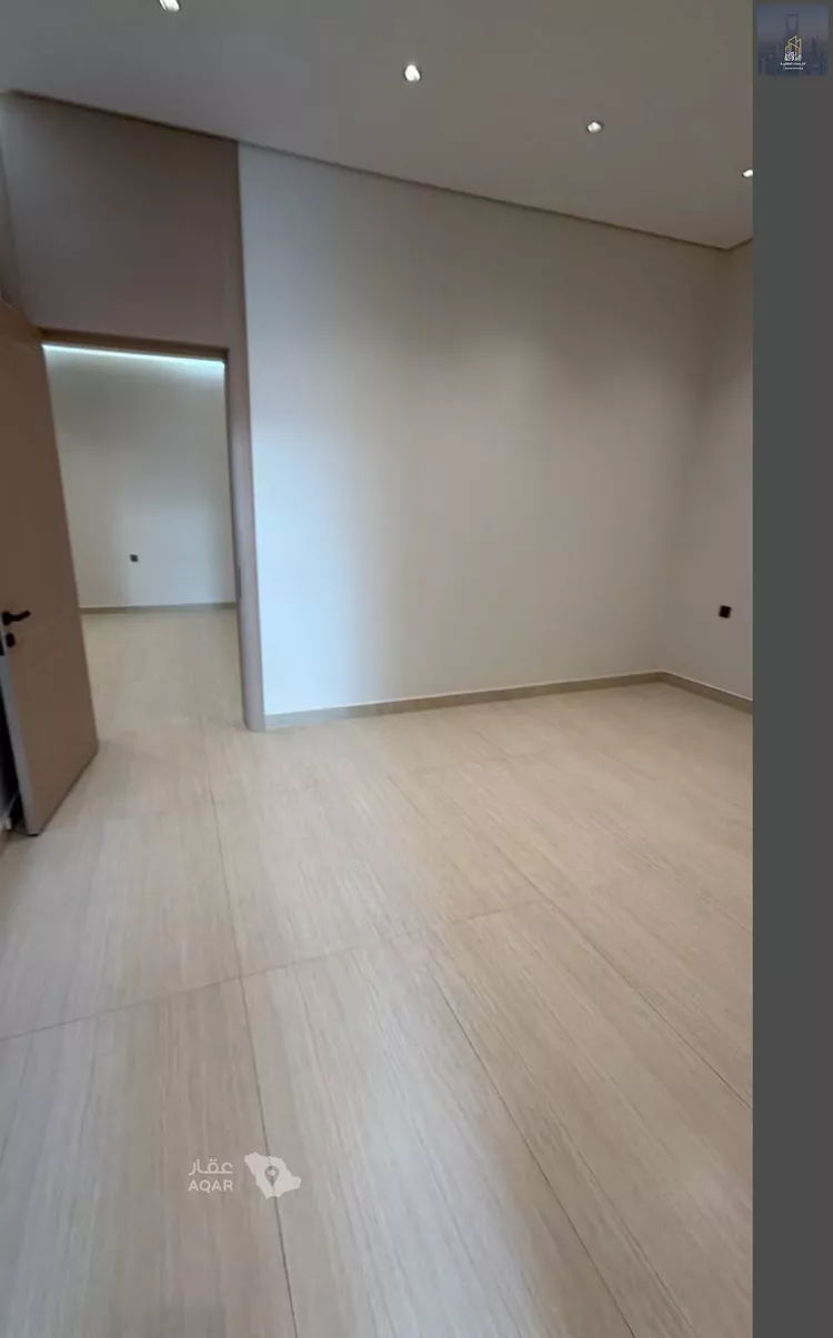 Floor for Sale in Riyadh Ash Sharq 4