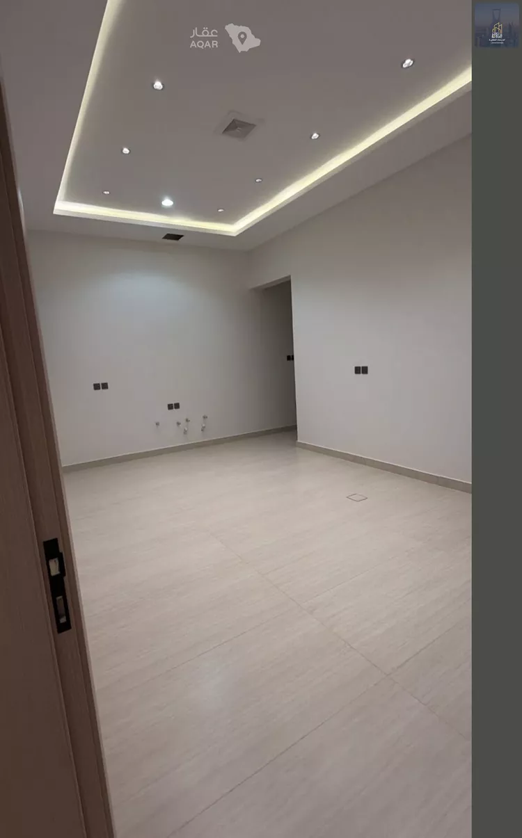 Floor for Sale in Riyadh Ash Sharq 6