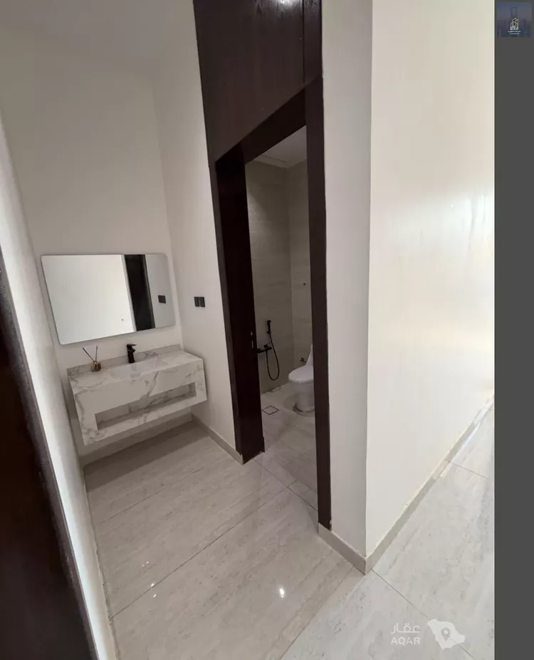 دور للبيع في شارع يوسف بن عبدالصمد, حي المعيزيلة, مدينة الرياض, منطقة الرياض صورة 5