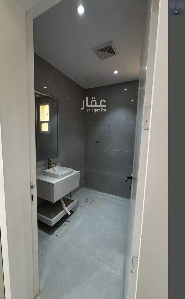 دور للبيع في شارع الغصون, حي الجنادرية, مدينة الرياض, منطقة الرياض 6