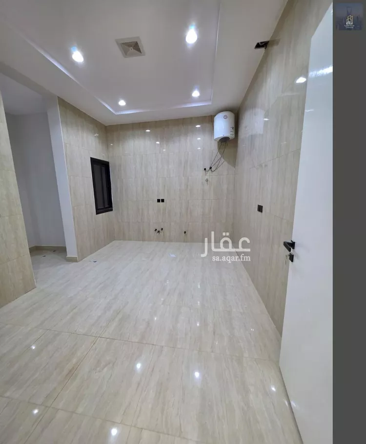 دور للبيع في شارع بوابة الشرق, حي الجنادرية, مدينة الرياض, منطقة الرياض 10