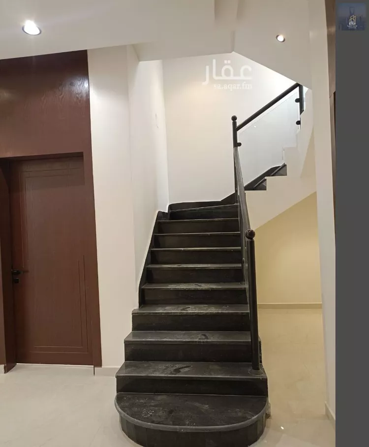 Villa for Sale in Riyadh Al Janadriyah