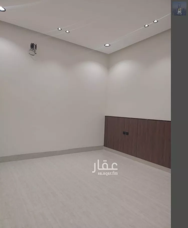 Floor for Sale in Riyadh An Nadhim 6
