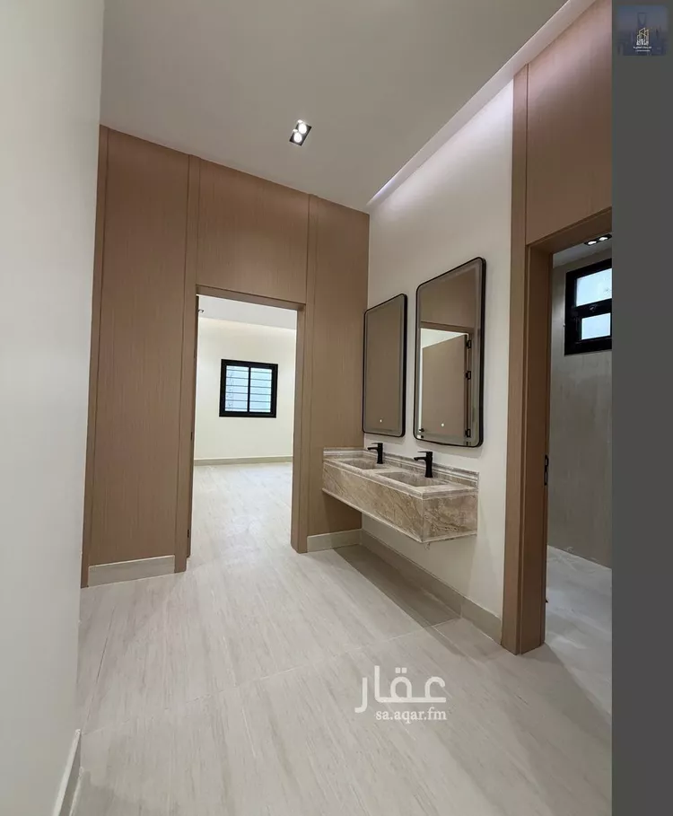 Floor for Sale in Riyadh Al Janadriyah صورة 2
