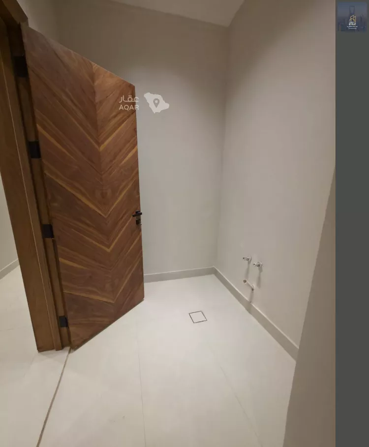 فيلا للبيع في شارع غصون, حي الجنادرية, مدينة الرياض, منطقة الرياض 2