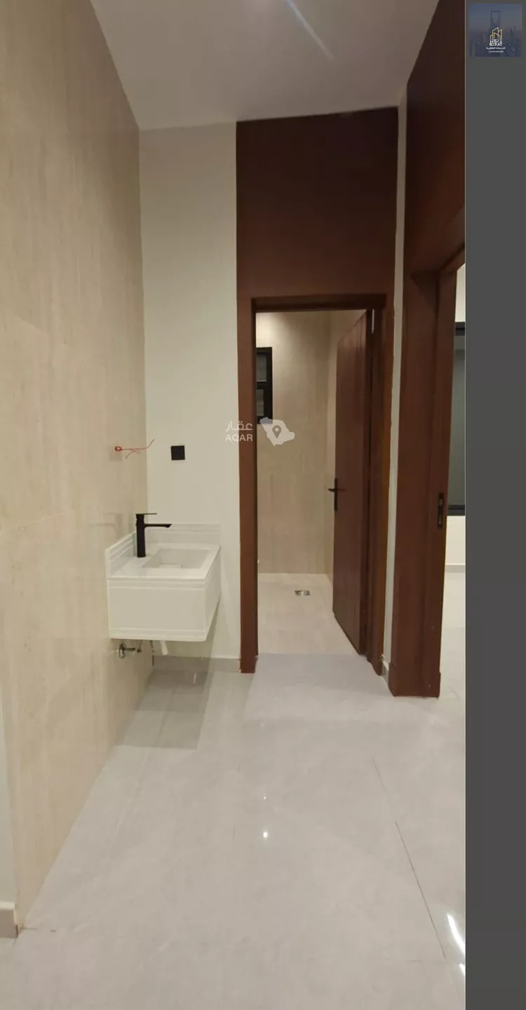 Floor for Sale in Riyadh Taiba 8