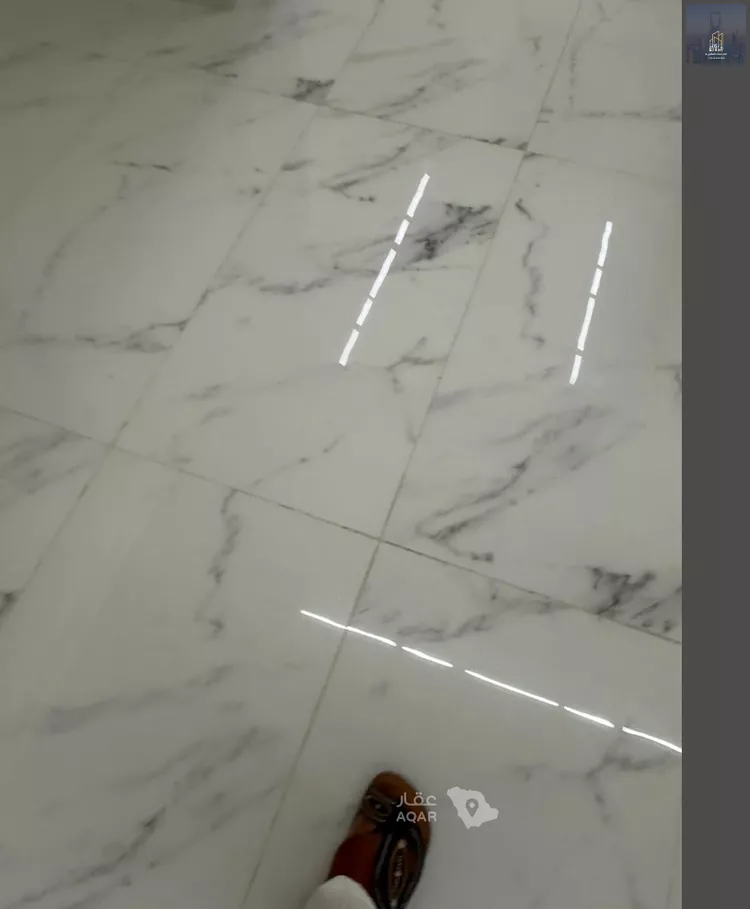 Floor for Sale in Riyadh Ash Sharq 6