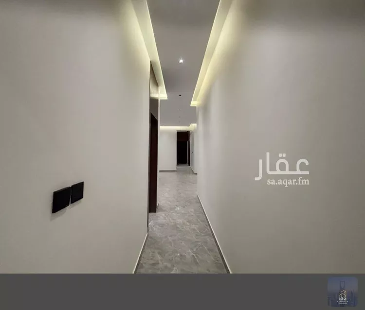 Floor for Sale in Riyadh Al Janadriyah 9